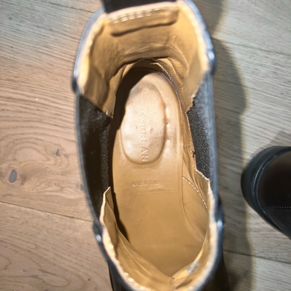 Everlane Leather Chelsea Boots - Picture 6 of 10